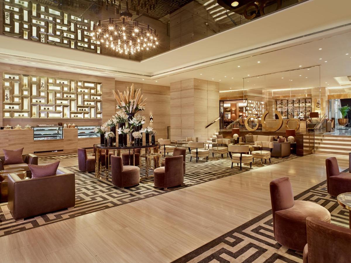 Hyatt Regency Al Kout Mall Kuwait City Exteriér fotografie Lobby