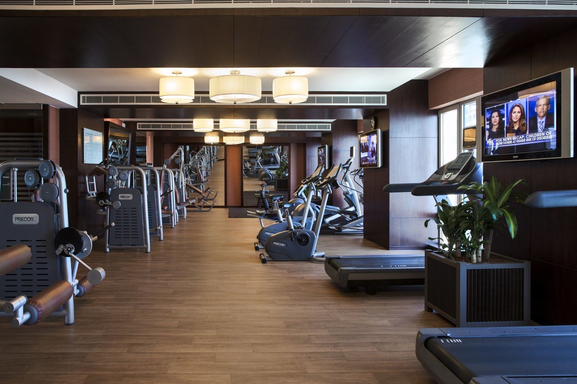 Hyatt Regency Al Kout Mall Kuwait City Exteriér fotografie The gym at the hotel